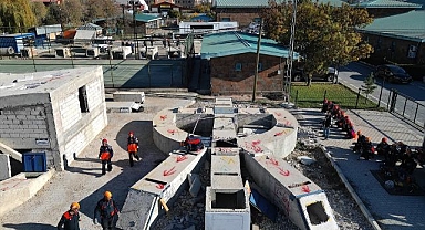 Depremin tanıkları şimdi umudun sesi oldu