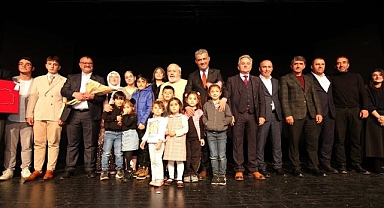 Erzurum'da öğretmen oyuna alkış tufanı...