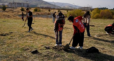 Fidanlar toprakla buluştu