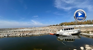 Göl çekilince balıkçı limanları karaya döndü