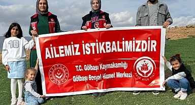Görsel şölenle aileye dikkat çekildi