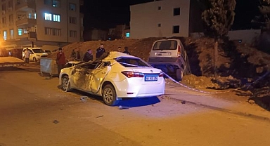 Hız yapan şahıs araçla inşaat alanına uçtu!