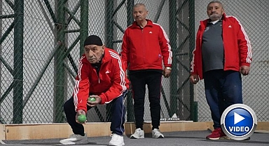 Huzurevi sakinleri müsabakada kıyasıya yarıştı