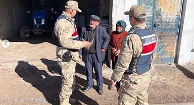 Jandarma köylüleri bilgilendirdi