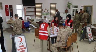 Jandarmadan kan bağışı