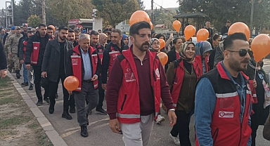 Kadına yönelik şiddete dikkat çektiler!