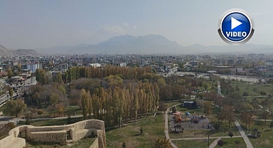 Kale ve parklar ziyaretçilerin gözdesi oldu