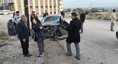 Kazada savrulan araç yayaya çarptı: 1 ölü, 2 yaralı