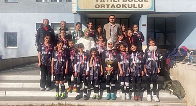 Kız futbolculardan büyük başarı!