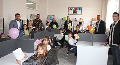 Öğretmenlerin çabası kütüphaneyi getirdi