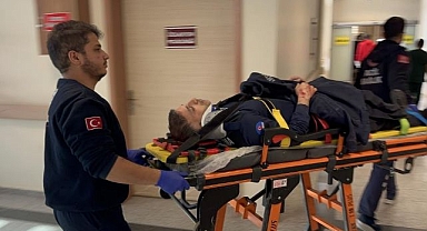 Otomobiller çarpıştı: 3 infaz koruma memuru yaralı