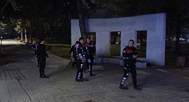 Parkta kanlı pusu! Üzerine kurşun yağdırdılar!