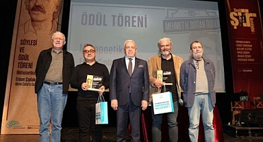 Prof. Dr. Kacıroğlu’na edebiyat eleştirisi ödülü