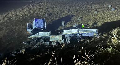 Şarampole yuvarlanan çekicide can verdi!