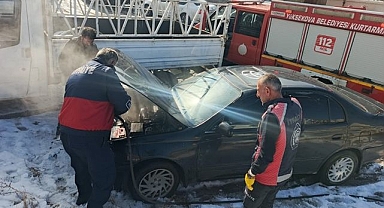 Seyir halindeyken alev aldı