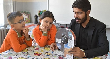 Sınıf öğretmeninden yenilikçi eğitimle geleceğe hazırlık