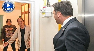 Vali'yi kapıda görünce ne yapacağını şaşırdı