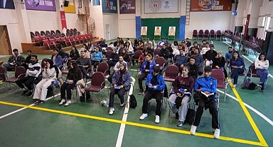 Voleybol aday hakem kursu başladı