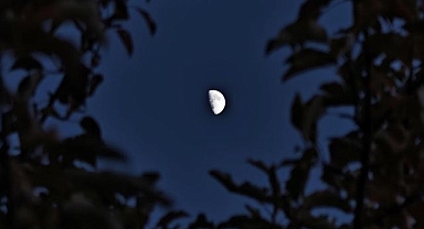 Yarım ay manzarası hayran bıraktı