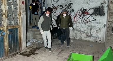 Yaşlı adam evinde ölü bulundu