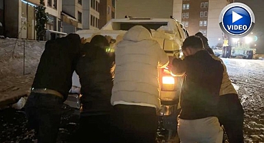 Yollar piste döndü: Sürücülerin yokuşla imtihanı kamerada...