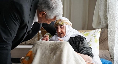 105 yaşında AK Parti'ye üye oldu