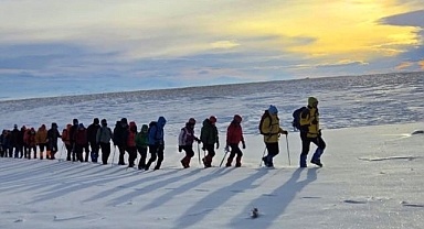 3 bin rakımda şehitleri andılar
