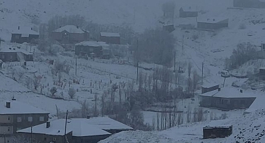 43 yerleşim yerinin yolu ulaşıma kapandı   