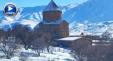 Akdamar Adası beyaz gelinliğini giydi: Güzelliği göz doldurdu