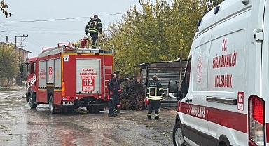 Alevler yükselince dumanların arasında kaldı!