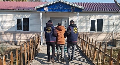 Aranan firari hükümlü yakayı ele verdi
