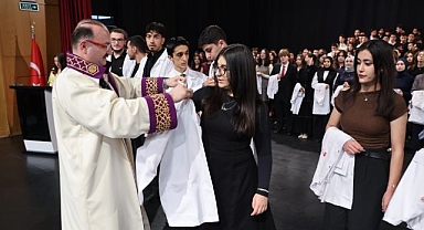 Atatürk Üniversitesi Tıp Fakültesinde beyaz önlük heyecanı   