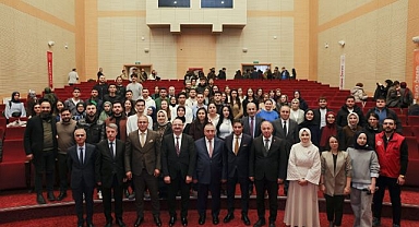 ATAÜNİ genç ofisten ufuk açan panel