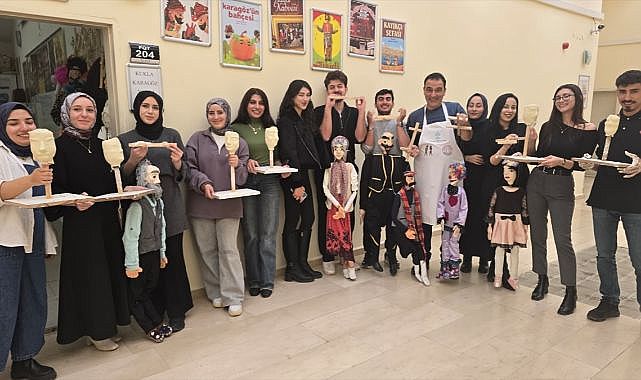 Atık malzemeden kukla yaptılar