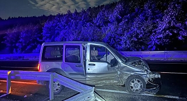 Buzlanan yol kazayı beraberinde getirdi!