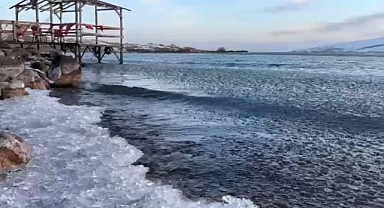 Buzulları aratmayan görüntüler: Doğal şekiller görenleri hayran bıraktı