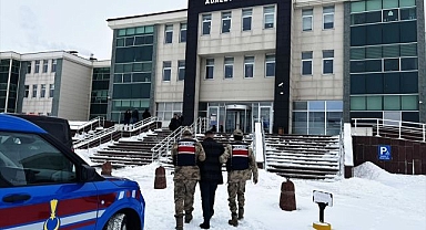 Cinayet zanlısı yakayı ele verdi!