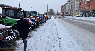 Doğu beyaz gelinliğini giydi! 