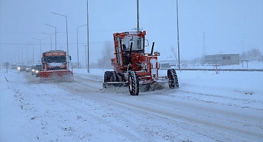 Doğu’da 297 iş makinesi görevde