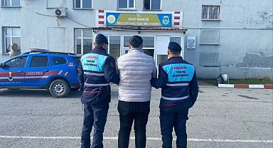 Dolandırıcılık suçundan aranıyordu! Yakayı ele verdi