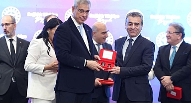 Erzurum'a gelecek ambulanslar teslim alındı