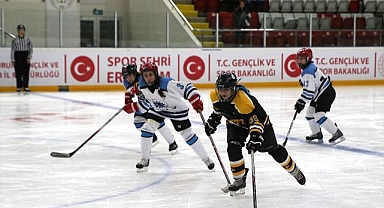 Erzurum'da Buz Hokeyi heyecanı