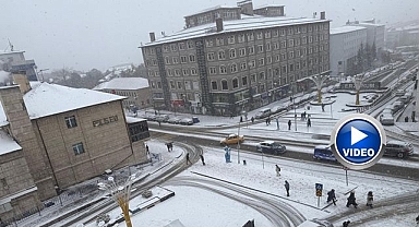Erzurum’da kar yağışı etkili oluyor