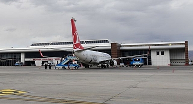 Erzurum'da yolcu trafiği 100 bini geçti