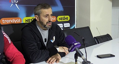 Erzurumspor FK Teknik Direktörü Özbalta: 'Erzurum halkına çok teşekkür ediyorum'