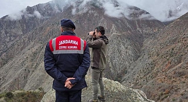 Jandarma bir an olsun göz açtırmıyor!