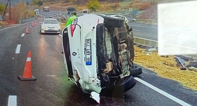 Kayganlaşan yolda devrildi! Yaralılar var