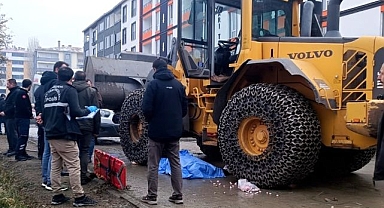 Kepçenin çarptığı yaşlı adamdan acı haber!