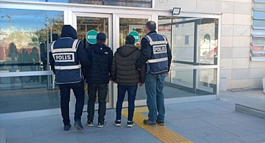 Kesinleşmiş cezaları bulunan firariler yakayı ele verdiler 