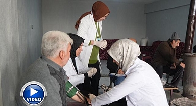 Köy köy gezerek şifa dağıtıyorlar